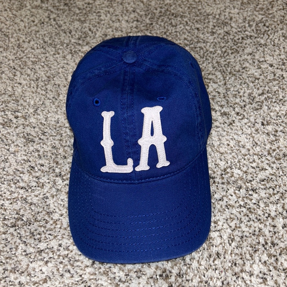 LA hat